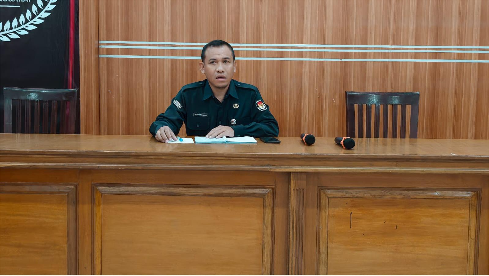 Sekretaris KPU Kabupaten Manggarai, Hieronimus Daput, dalam Rapat Kesekretairatan menggarisbawahi bahwa efektivitas kinerja di tahun anggaran 2026 akan sangat bergantung pada penerapan prinsip kerja cerdas, inovatif, kreatif, tuntas, dan strategis, Selasa (03/02/2026).